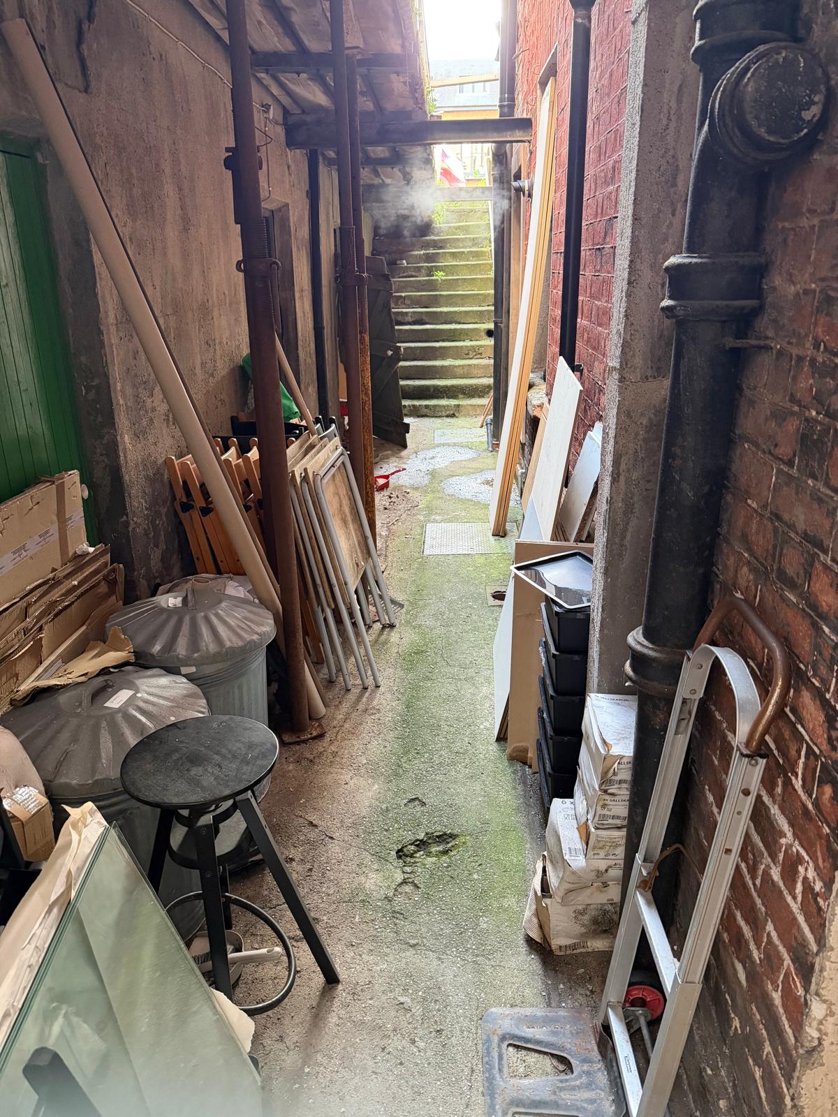 Residential Rubbish Removal, Commercial Waste Removal, Garden Waste Clearance, Construction & Renovation Waste Removal, Attic, Garage & Shed Clearance, Tree Removal & Green Waste Recycling