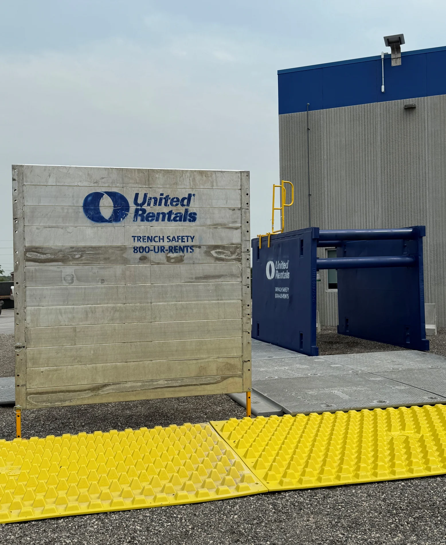 Images United Rentals - Trench Safety