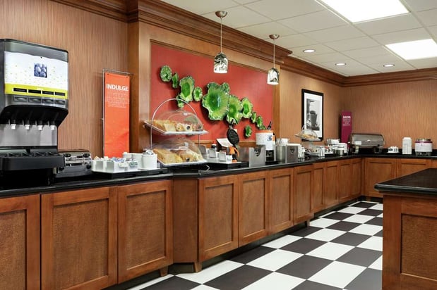Images Hampton Inn & Suites Frederick-Fort Detrick
