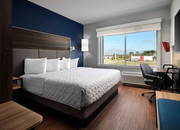 Images Tru by Hilton Tupelo