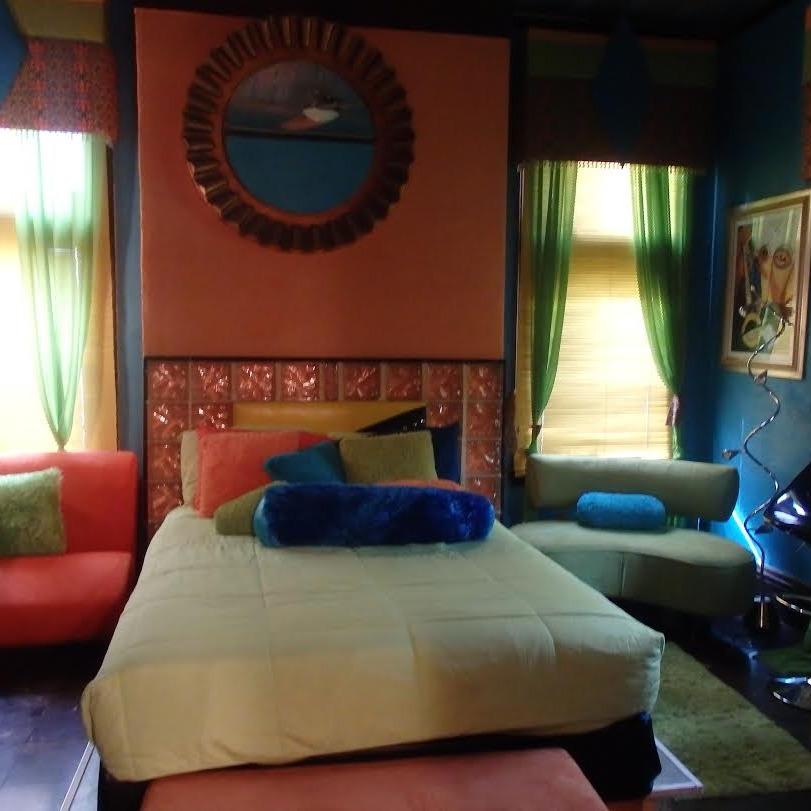 Central West End B & B