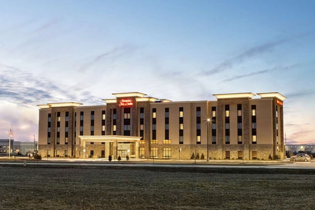 Images Hampton Inn & Suites Minooka