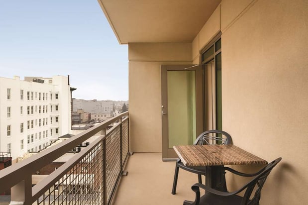 Images Hampton Inn & Suites Roanoke-Downtown