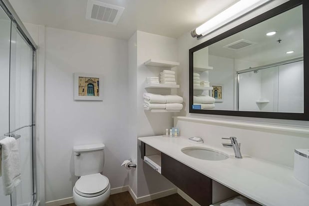 Images Hampton Inn Chicago North-Loyola Station