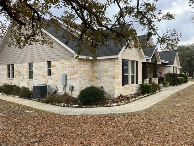 Images Tellez & Son's Painting Inc.