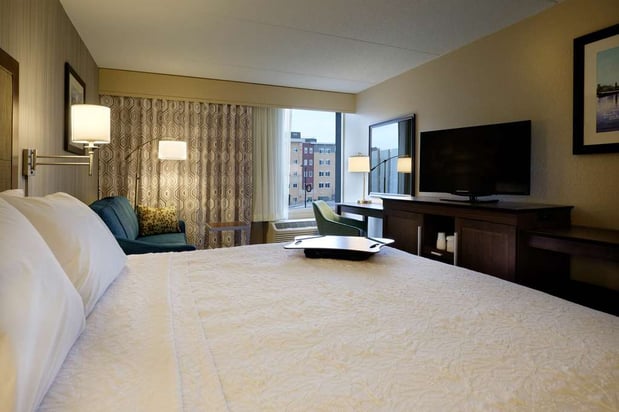 Images Hampton Inn by Hilton Green Bay Downtown