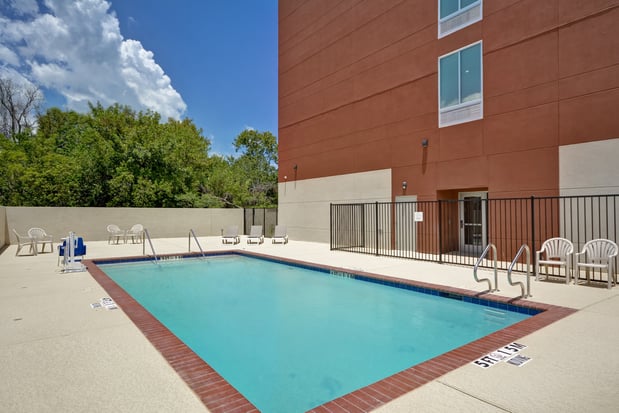 Images Holiday Inn Express & Suites Houston Nasa - Boardwalk Area by IHG