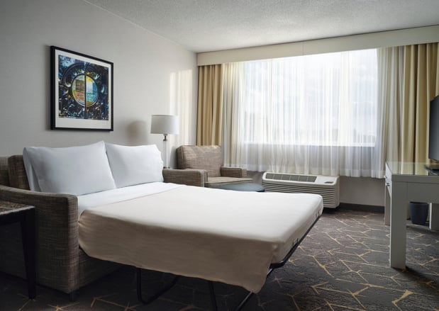 Images Holiday Inn & Suites Marlborough by IHG