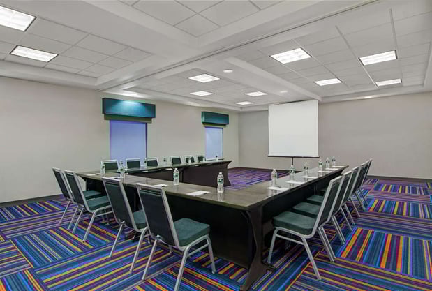 Images Hampton Inn & Suites Syracuse Dewitt