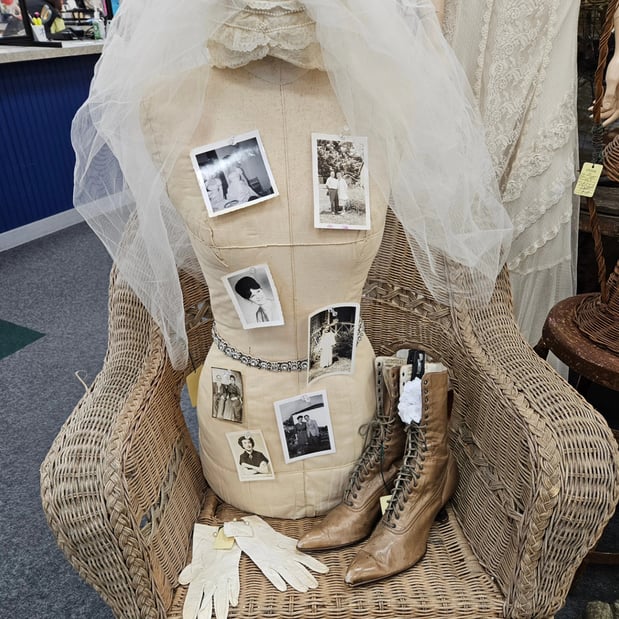 Images Ohio Valley Antique Mall