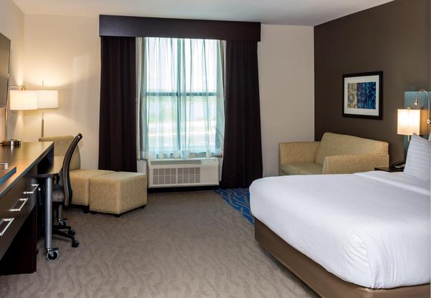 Images Holiday Inn Paducah Riverfront, an IHG Hotel
