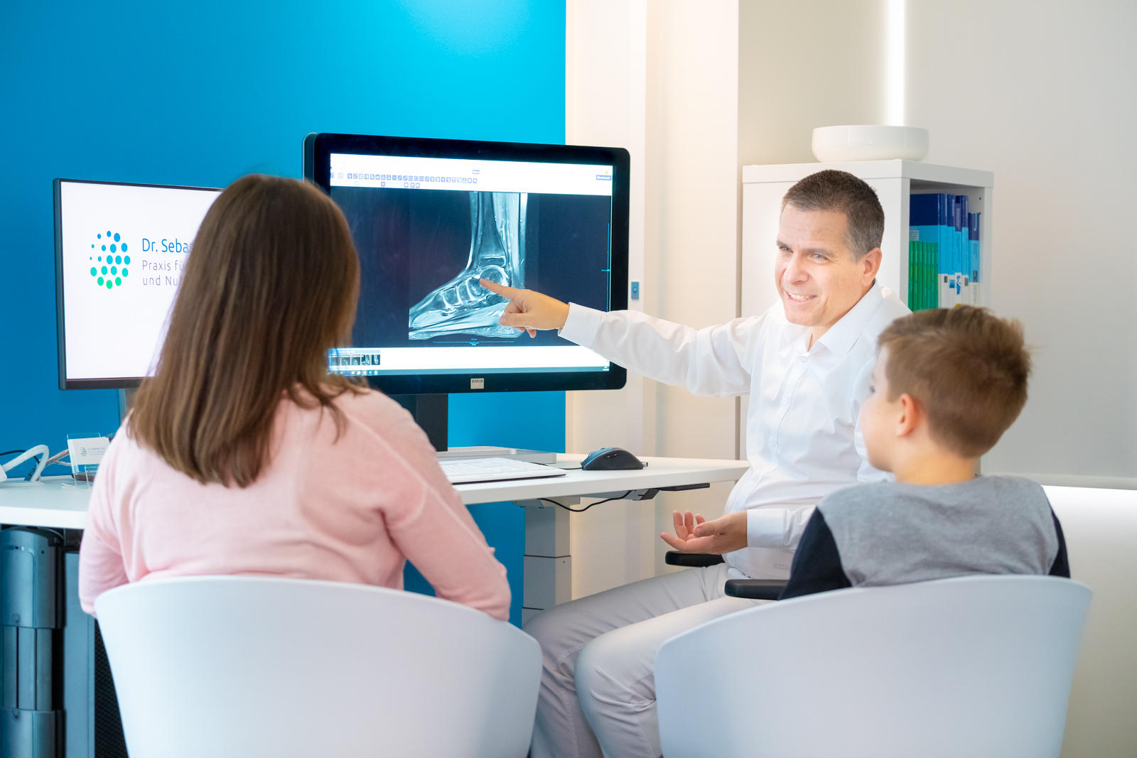 Kundenbild groß 28 Dr. Lins | Ihre MRT Radiologie Privatpraxis Nürnberg | Schnelle Termine | Vorsorge und mehr