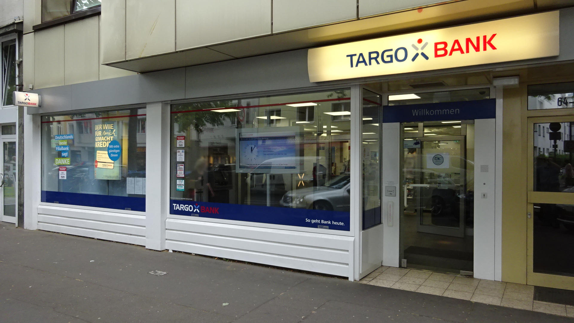 Bild 1 TARGOBANK in Köln