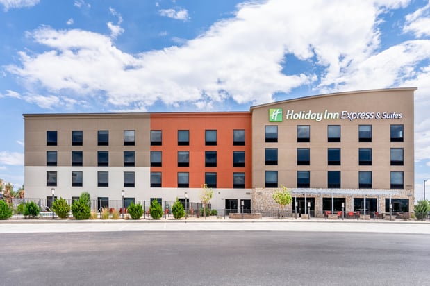 Images Holiday Inn Express & Suites Colorado Springs Afa Northgate by IHG
