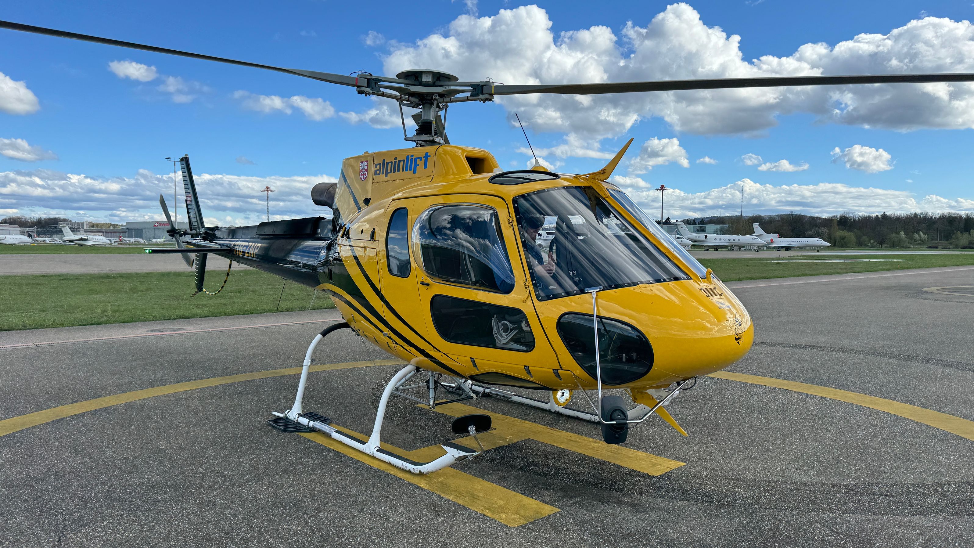 Bilder Alpinlift Helikopter AG