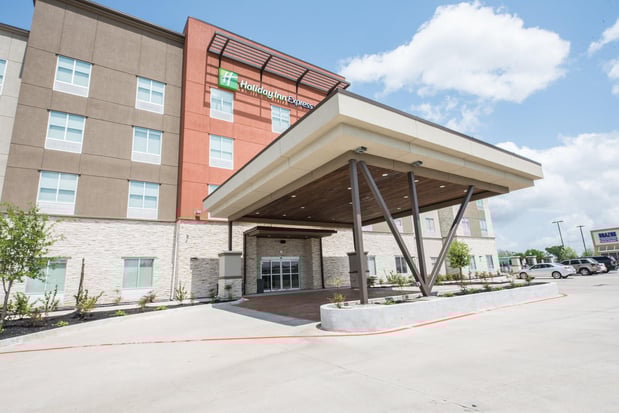Images Holiday Inn Express & Suites Houston - Hobby Airport Area by IHG