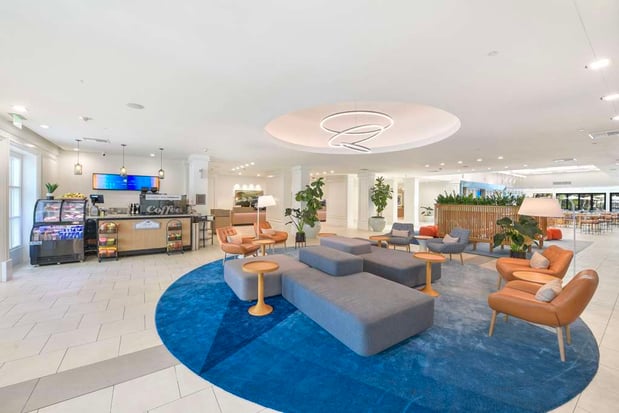 Images Hilton Irvine/Orange County Airport