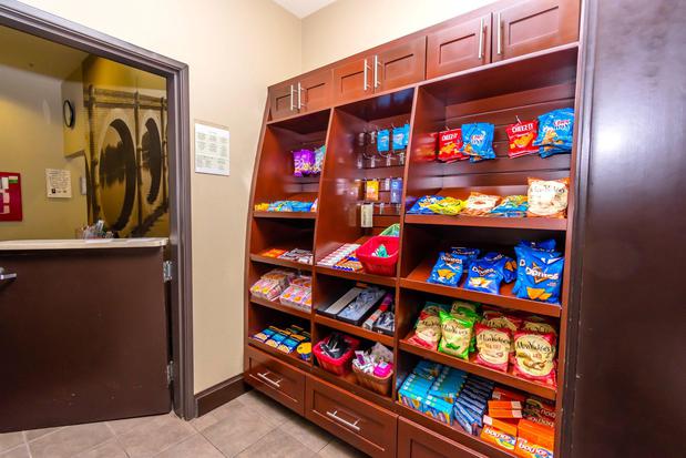 Images Staybridge Suites Houston IAH - Beltway 8 by IHG