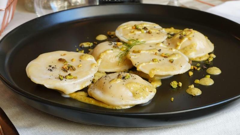 Images 7 Brothers -Restaurant-