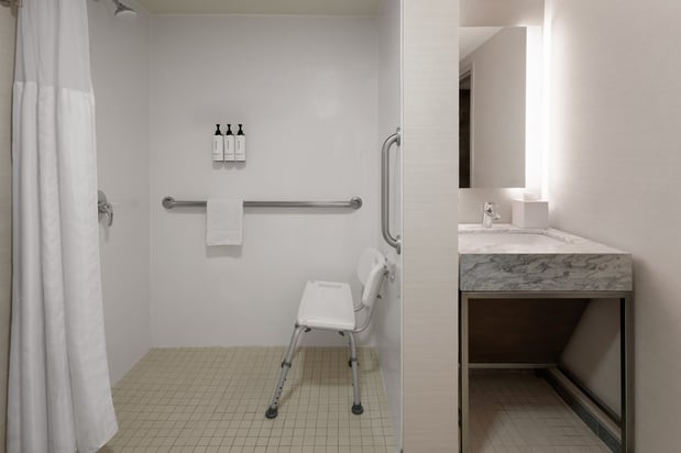 Images Crowne Plaza Nashville Airport by IHG