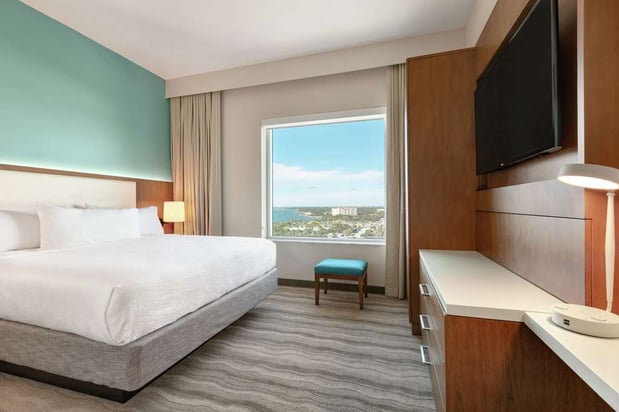 Images Embassy Suites by Hilton Sarasota