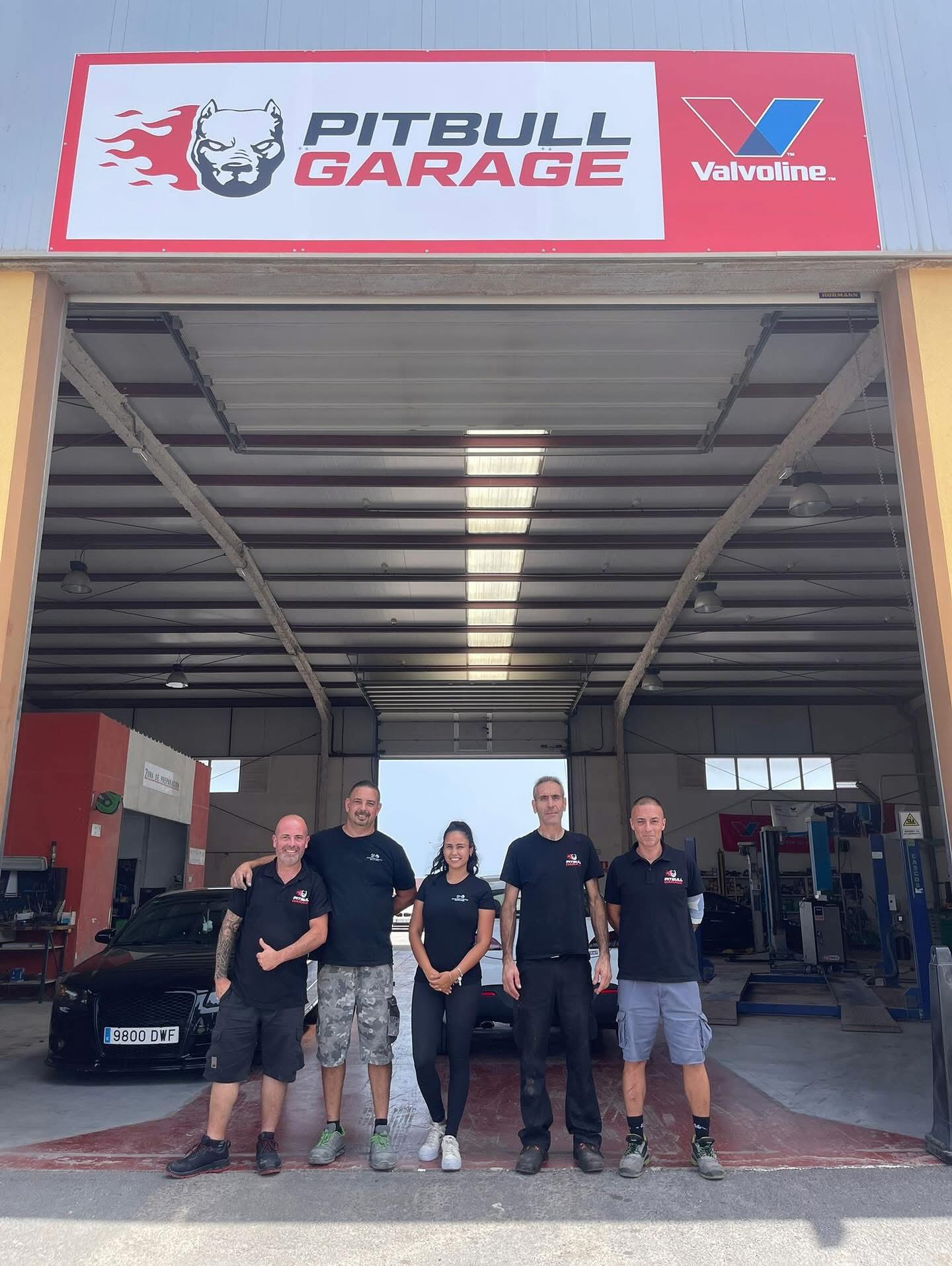 Images Piltbull Garage