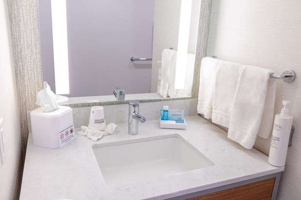 Images Hilton Garden Inn Lakewood