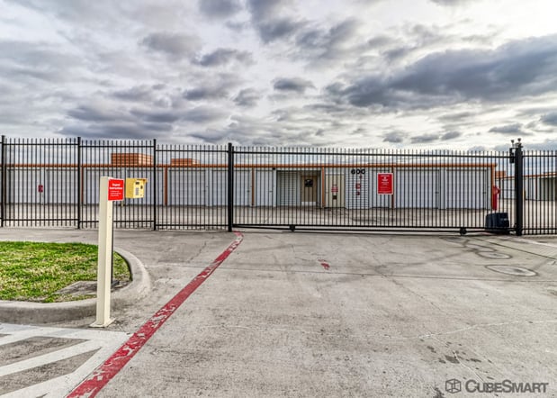 Images CubeSmart Self Storage