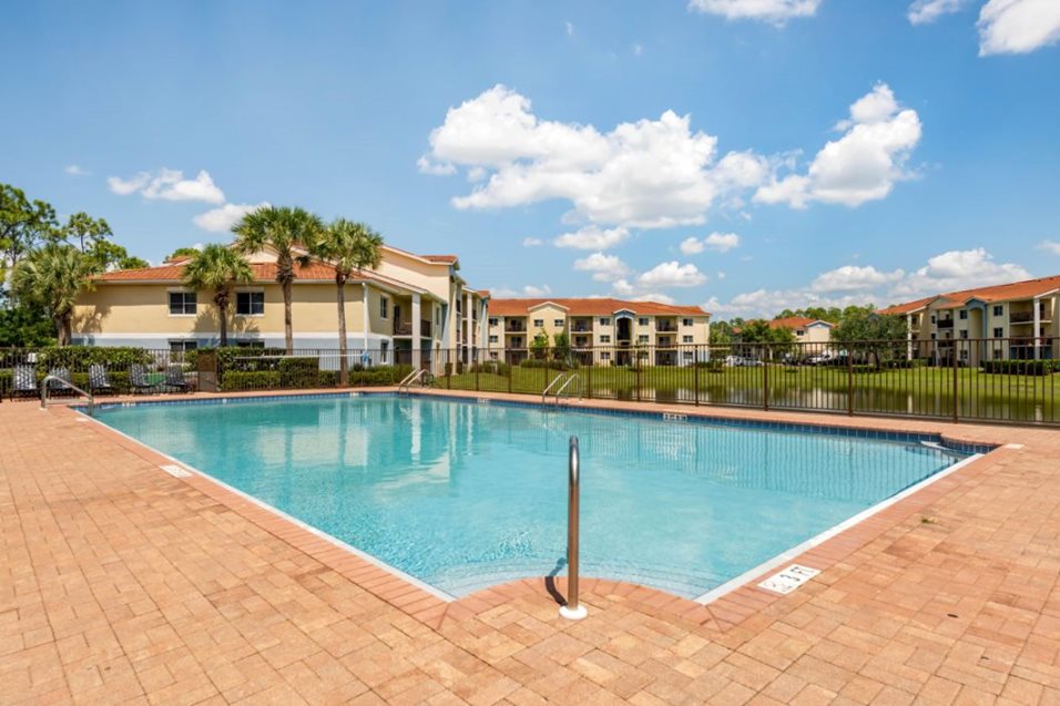 Tuscan Isle Apartments Photo