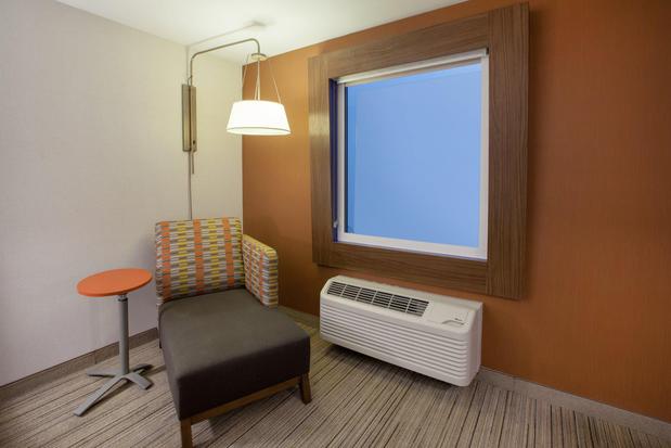 Images Holiday Inn Express & Suites Austin North Central by IHG