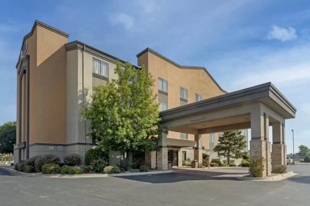 Images Holiday Inn Express & Suites Weatherford by IHG