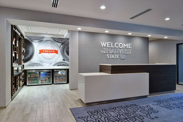 Images Hampton Inn Cedar Falls Downtown