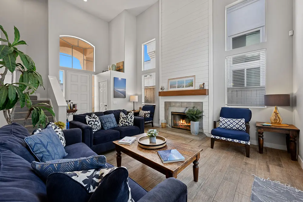 Living Room Space – Wings Recovery