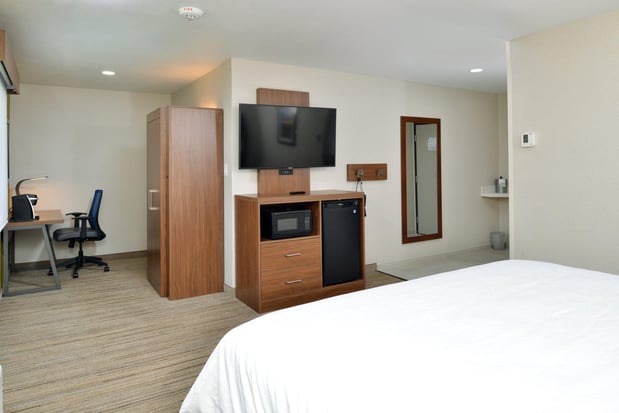 Images Holiday Inn Express Santa Rosa North by IHG