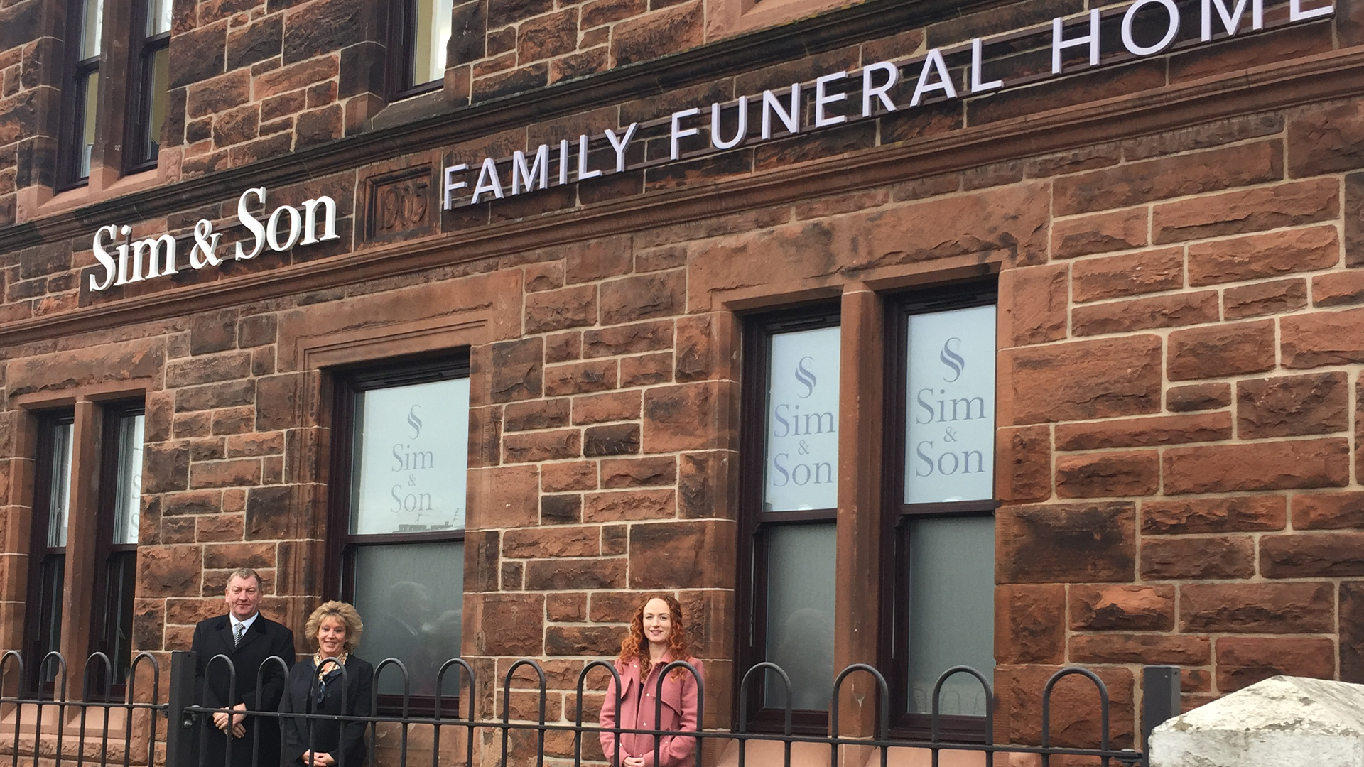 Images Sim & Son Funeral Directors