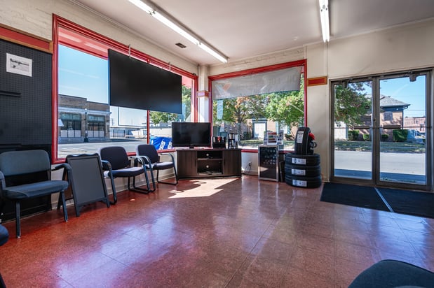 Images Tire Discounters