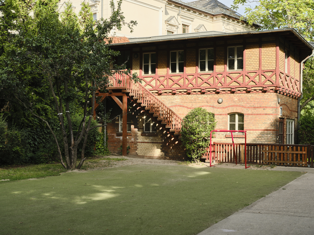Fröbel-Familienzentrum Treptow 71, Puschkinallee 10-12 in Berlin