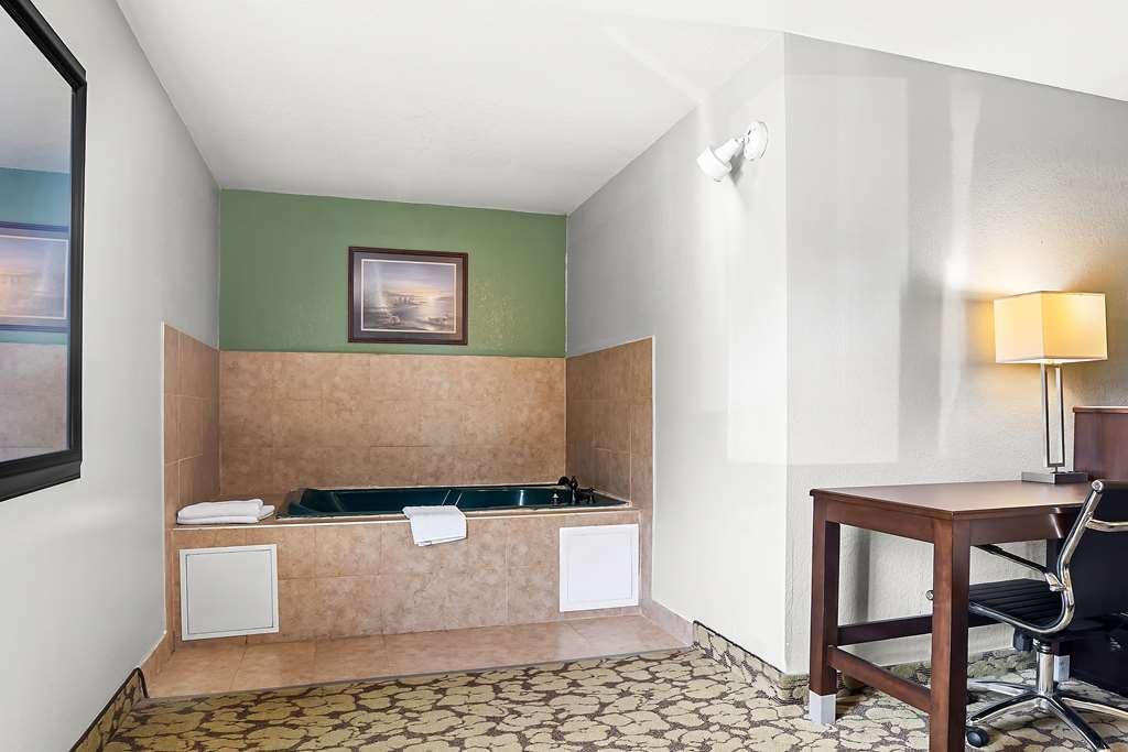 Guest Room Suite