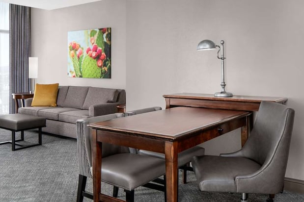 Images Embassy Suites by Hilton San Antonio Riverwalk Downtown