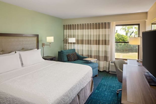 Images Hampton Inn & Suites Nashville-Airport