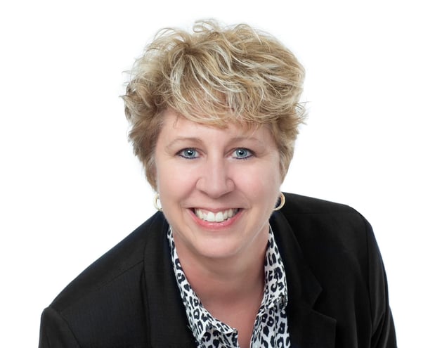 Images Cat Benitez - REMAX Town & Country