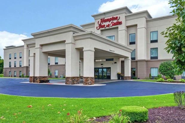 Images Hampton Inn & Suites New Hartford