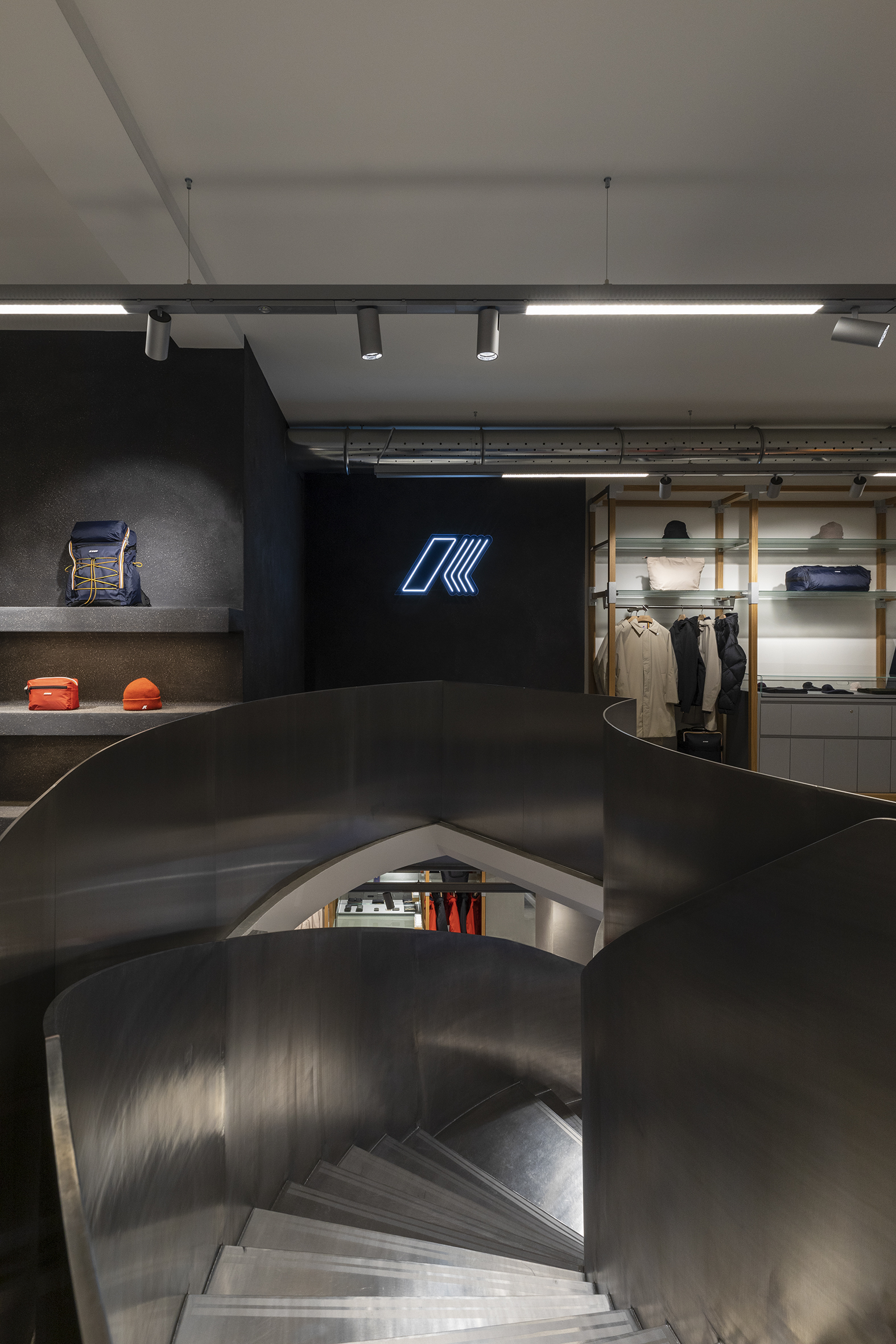 Images K-Way 9 Milano