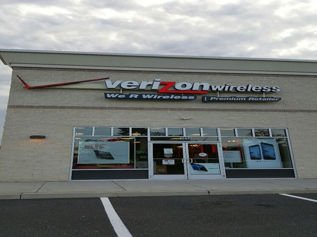 Images Verizon Authorized Retailer - TCC - CLOSED