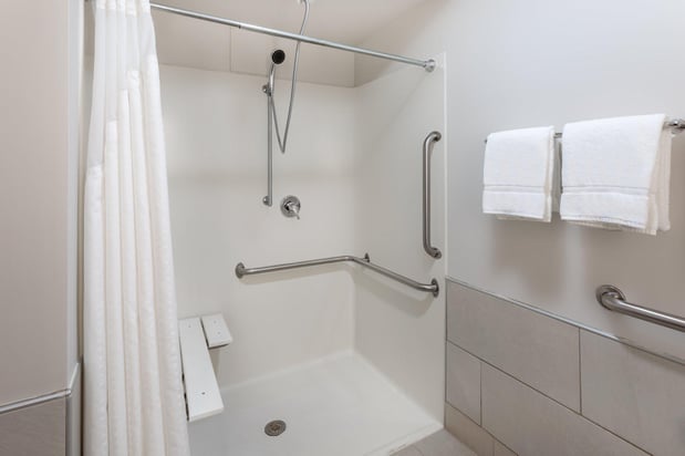 Images Holiday Inn Express & Suites Minneapolis-Dwtn (Conv Ctr) by IHG