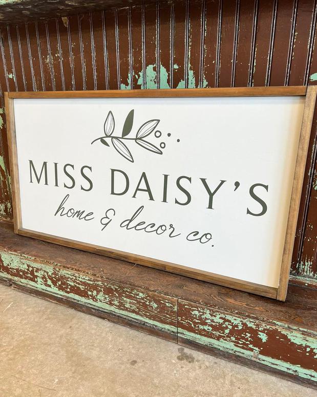 Images Miss Daisy's Home & Decor Co.