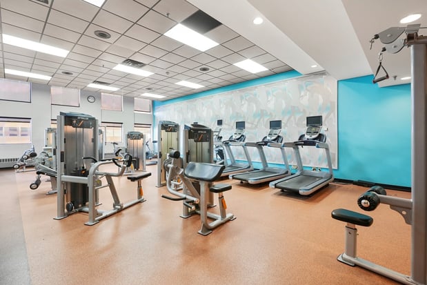 Images Crowne Plaza Suites Msp Airport - Mall of America by IHG