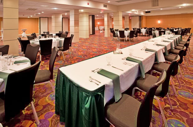 Images Holiday Inn Manhattan at the Campus by IHG