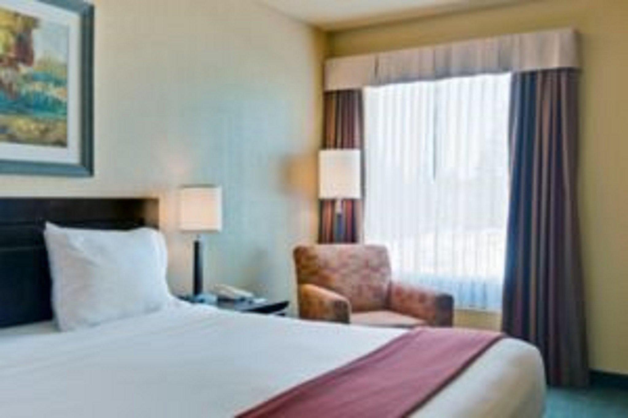Images Holiday Inn Express Dryden, an IHG Hotel
