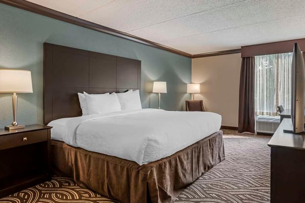 Images Best Western Plus Kingston Hotel and Conference Center